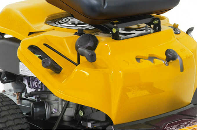 Ydrostatiki Metadosi ths Kinishs sto Cub Cadet LT1 NR92